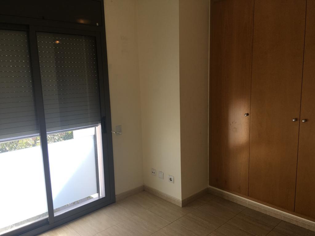 Imagen 11 Piso en venta en Girona / Pis semi-nou de 102m2 al costat del Col·legi Marta Mata