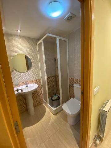 Imagen 17 Inmueble 243356 - Piso en venta en Girona / Pis semi-nou de 102m2 al costat del Col·legi Marta Mata