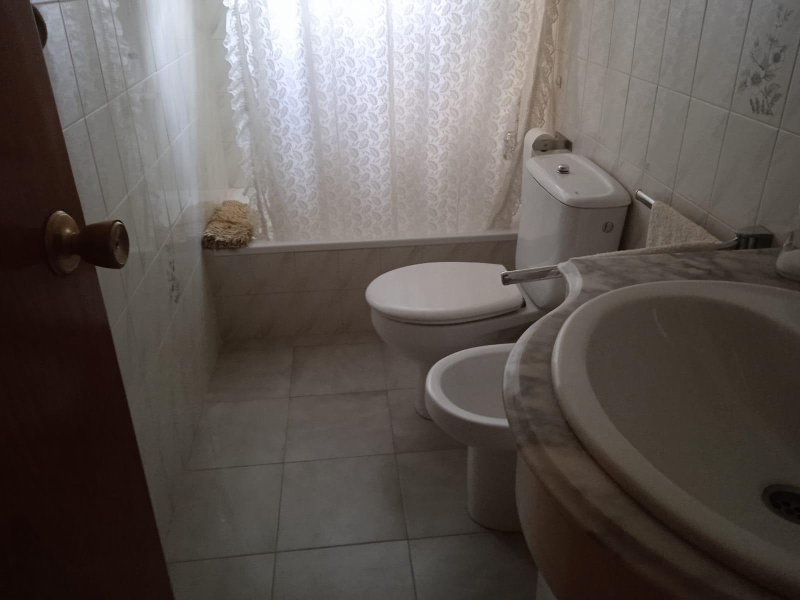 Imagen 18 Casa en venta en Girona / Casa de planta baixa de 125m2 al costat de Corte Ingles