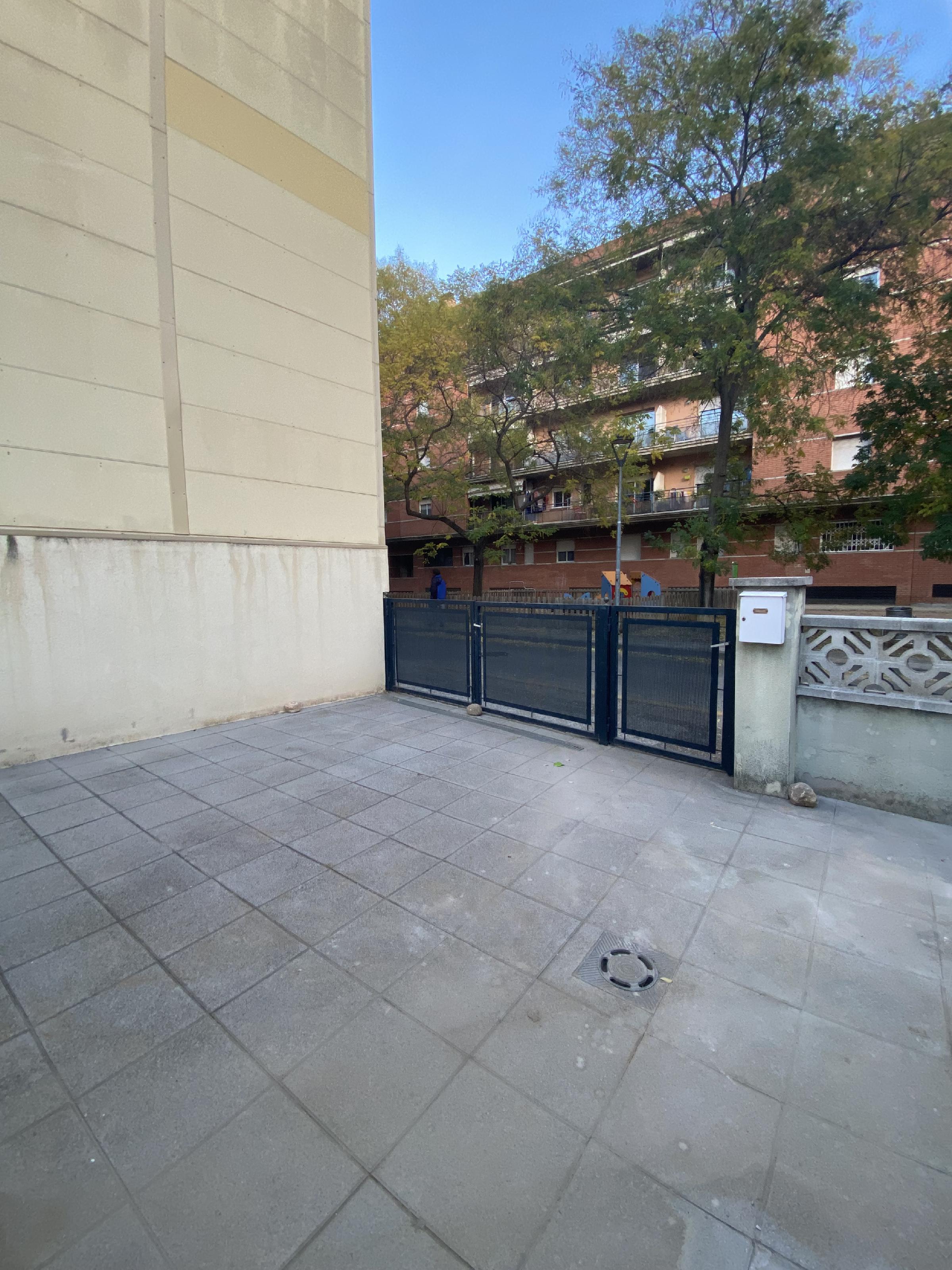 Imagen 30 Casa en venta en Girona / Casa de planta baixa de 125m2 al costat de Corte Ingles