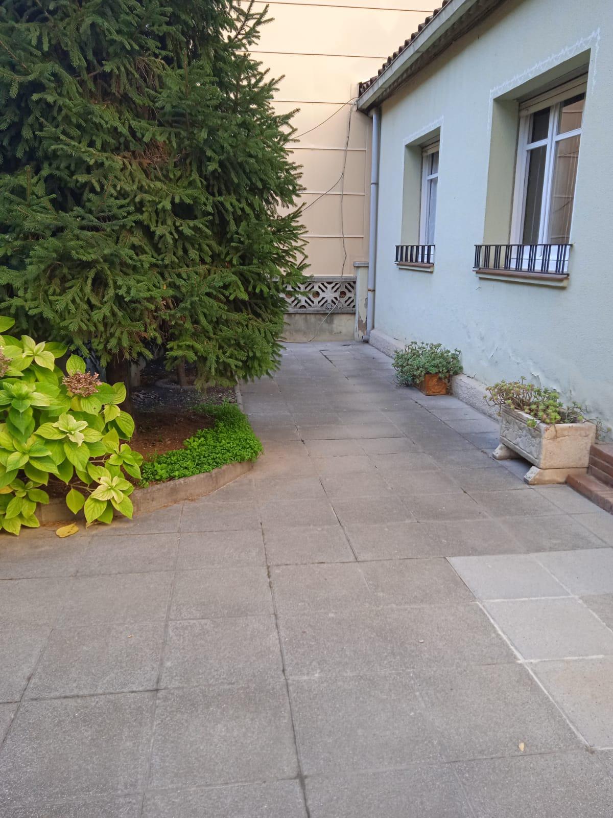 Imagen 3 Casa en venta en Girona / Casa de planta baixa de 125m2 al costat de Corte Ingles