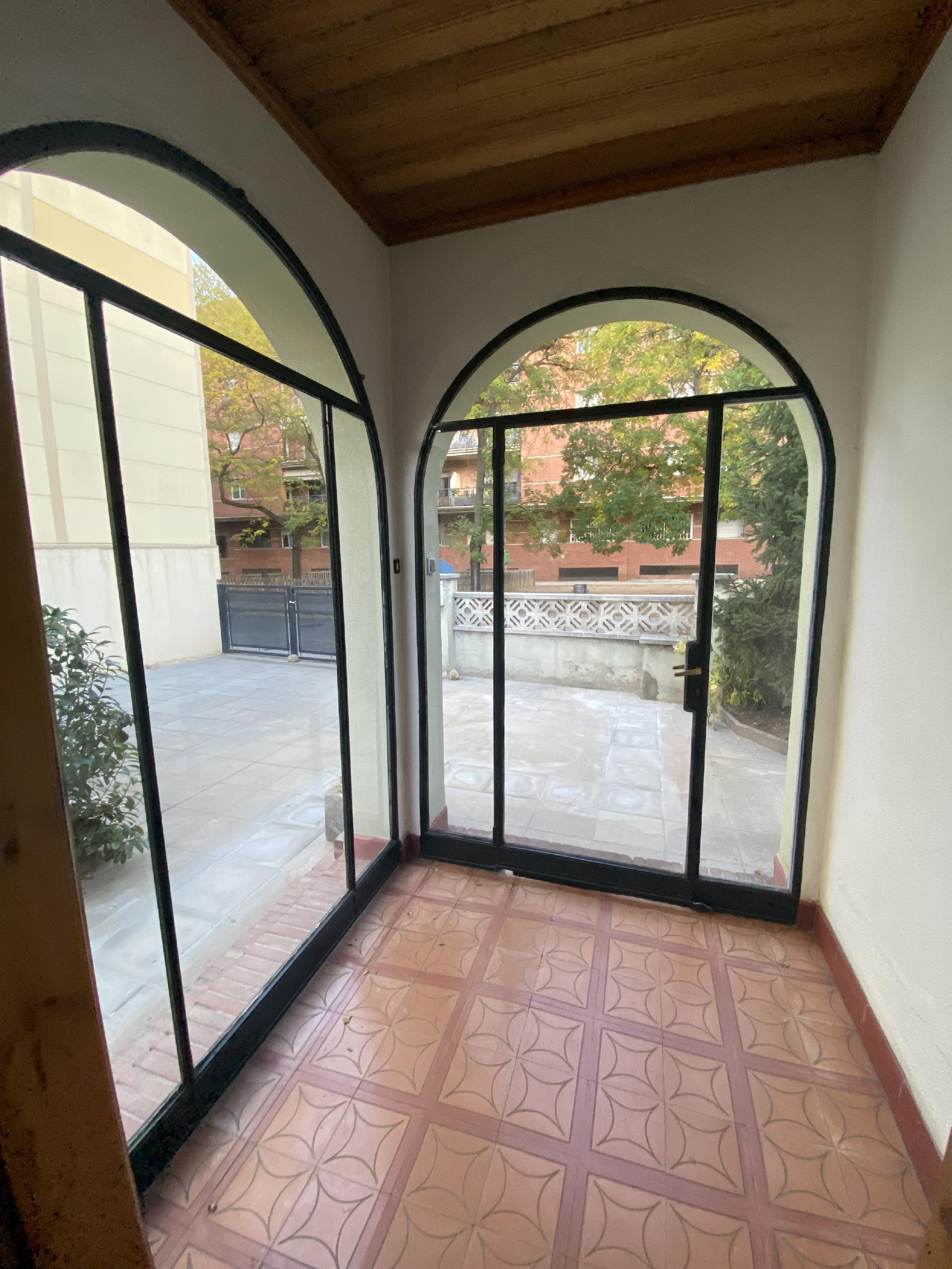 Imagen 5 Casa en venta en Girona / Casa de planta baixa de 125m2 al costat de Corte Ingles