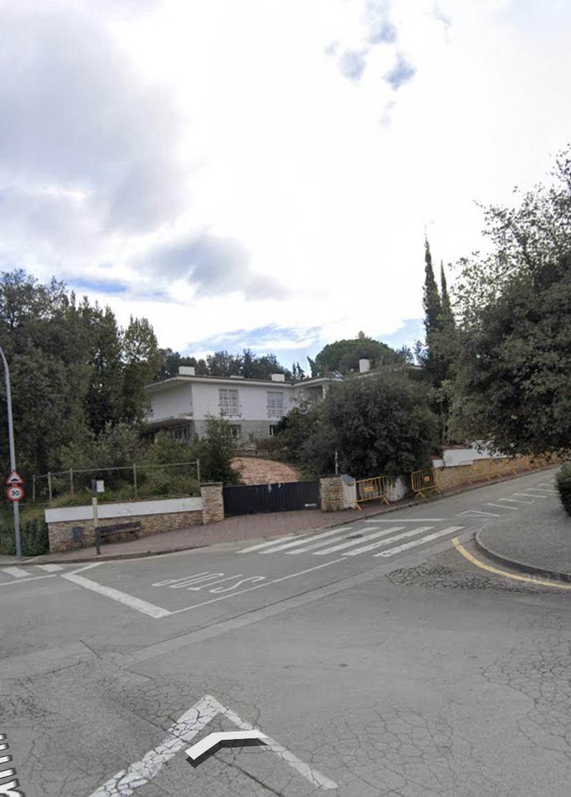 Imagen 3 Casa en venta en Girona / Casa  de 543m2 en parcela de 2173m2 en Palau