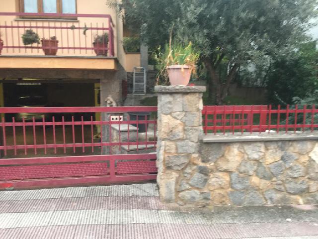 Imagen 3 Inmueble 278385 - Casa Aislada en venta en Girona / Casa unifamiliar de 400m2 construïts a la zona de Palau