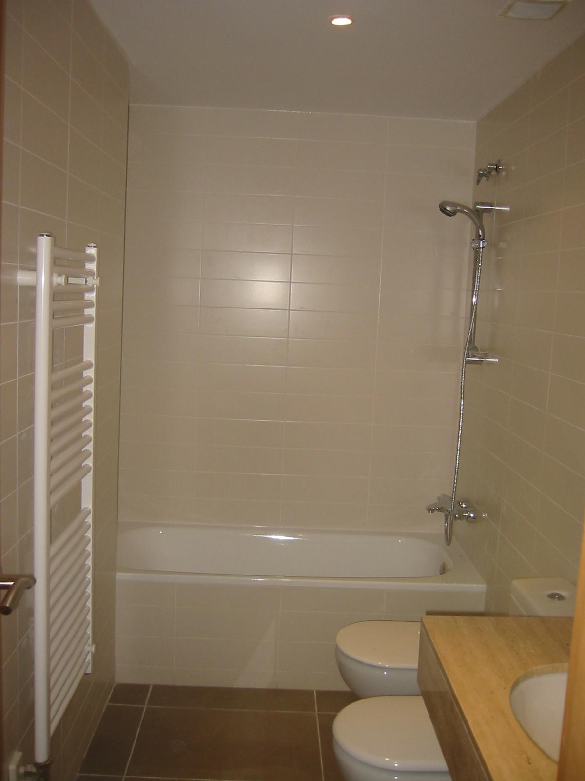 Imagen 4 Piso en venta en Girona / Fantasic pis seminou de 96m2 al costat del Corte Inglés