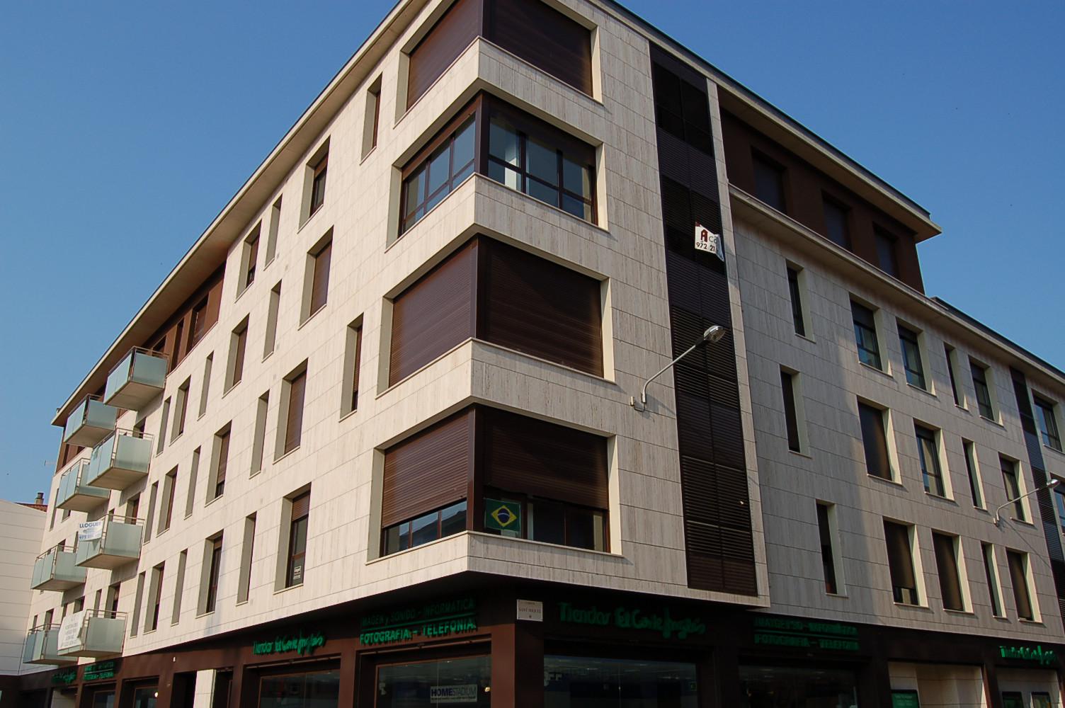 Imagen 1 Piso en venta en Girona / Fantasic pis seminou de 96m2 al costat del Corte Inglés