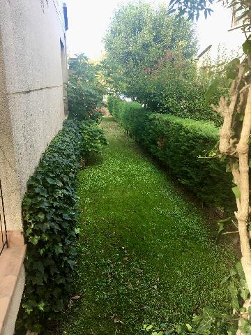 Imagen 5 Inmueble 288228 - Casa Adosada en venta en Girona / Casa adosada  esquinera de 234 m² en Palau con jardin