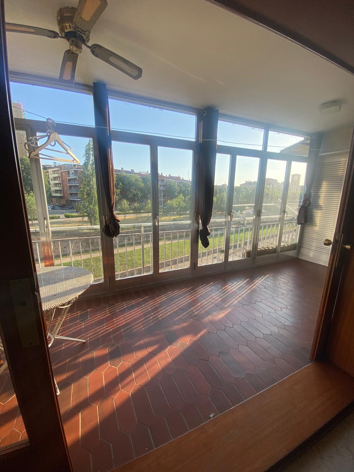 Imagen 5 Piso en venta en Girona / Pis de 132m2 amb vista panoramica del Riu Onyar