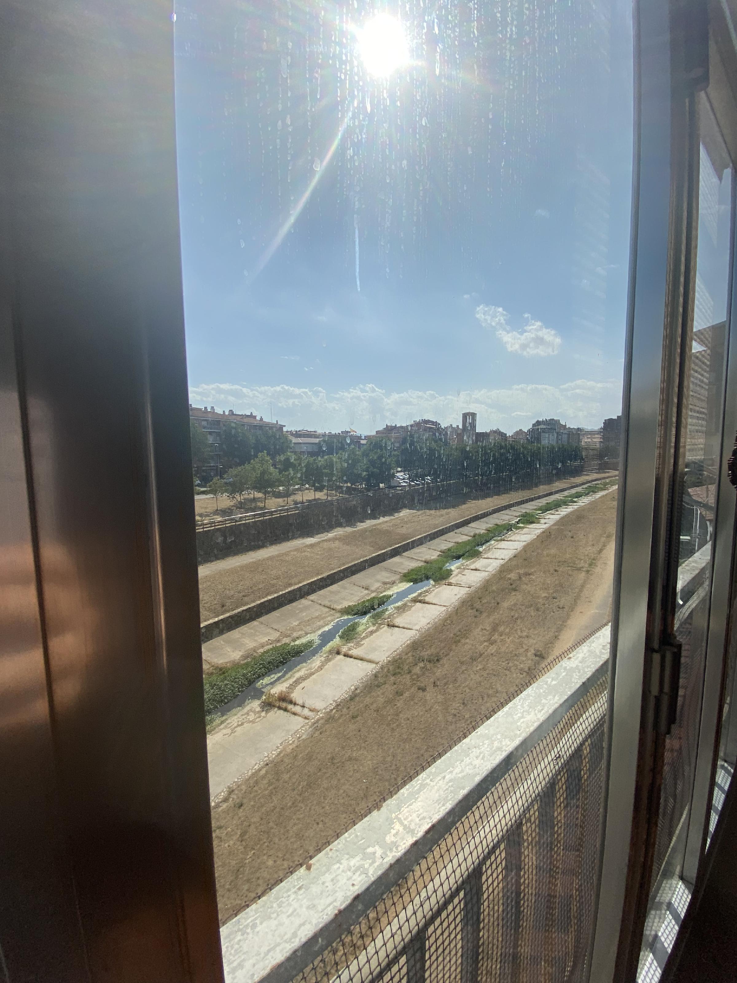 Imagen 6 Piso en venta en Girona / Pis de 132m2 amb vista panoramica del Riu Onyar