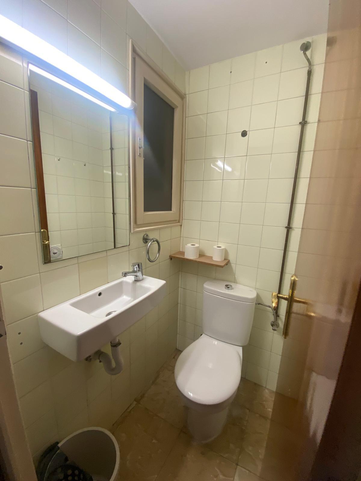 Imagen 16 Piso en venta en Girona / Pis de 132m2 amb vista panoramica del Riu Onyar