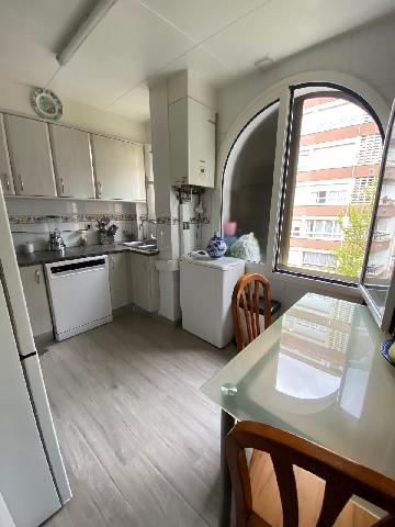 Imagen 4 Inmueble 293034 - Piso en venta en Girona / Pis de 105 m² amb traster al carrer de la Creu - Girona