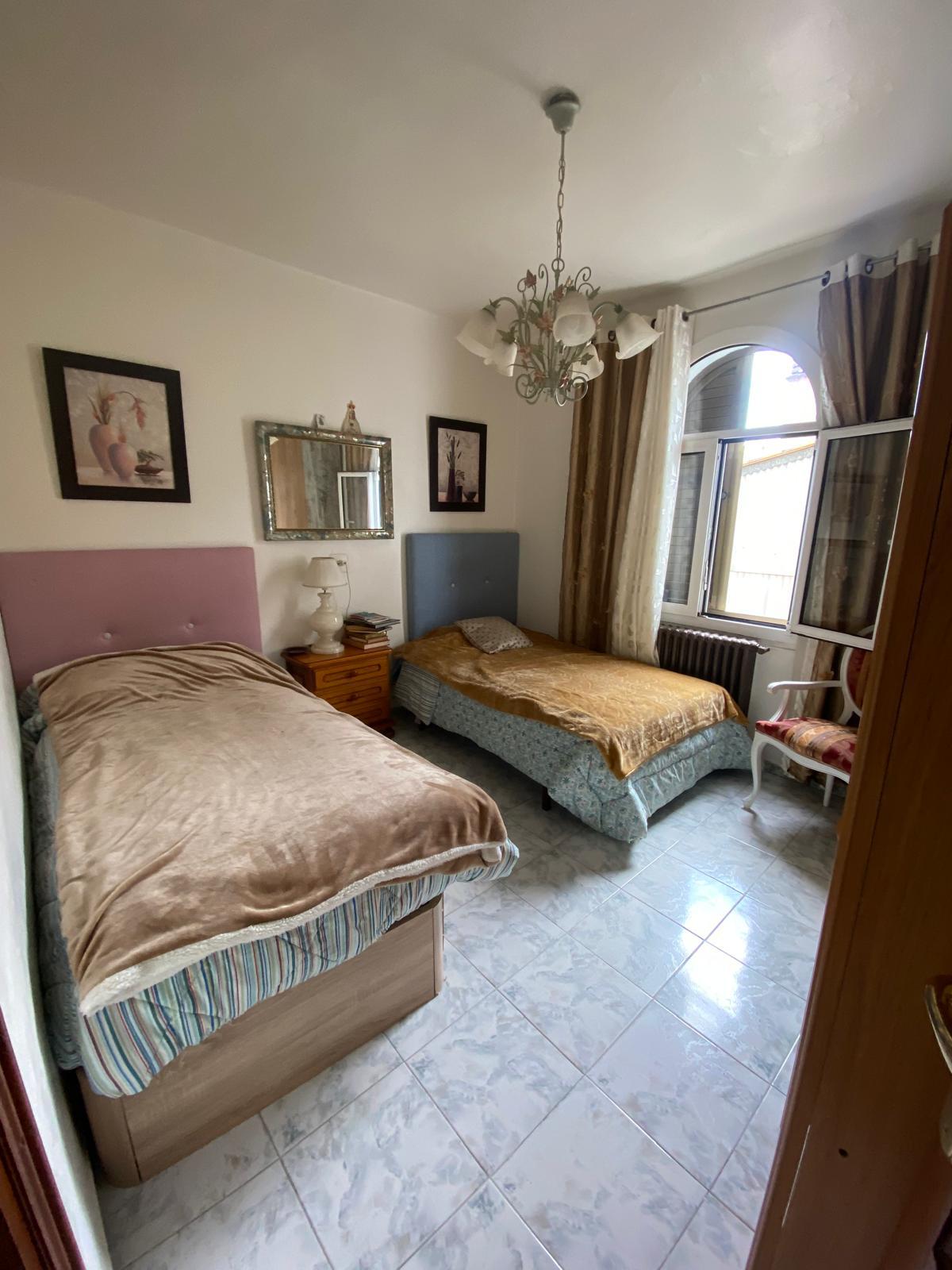 Imagen 9 Piso en venta en Girona / Pis de 105 m² amb traster al carrer de la Creu - Girona