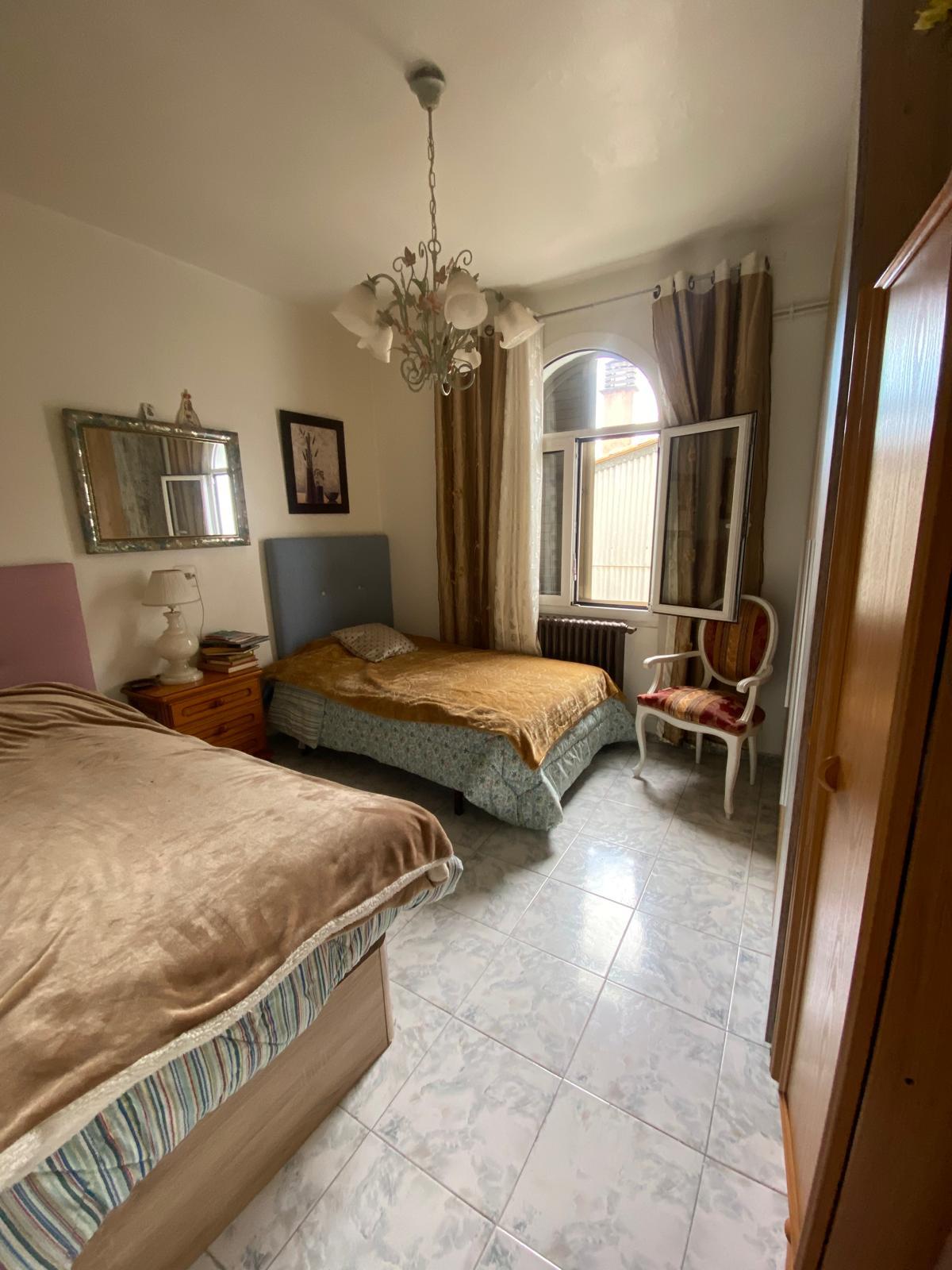 Imagen 10 Piso en venta en Girona / Pis de 105 m² amb traster al carrer de la Creu - Girona