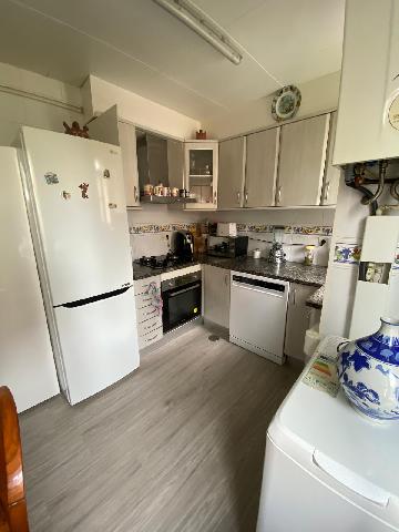 Imagen 5 Inmueble 293034 - Piso en venta en Girona / Pis de 105 m² amb traster al carrer de la Creu - Girona