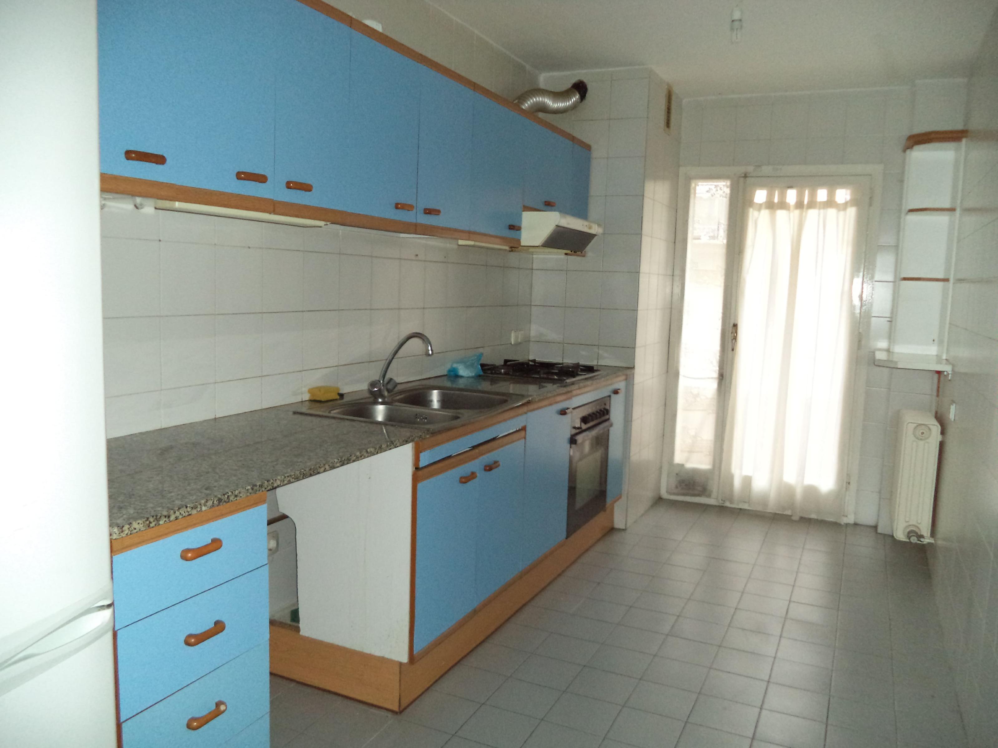 Imagen 3 Piso en venta en Girona /  Pis de 109 m² al costat de l´Institut Sobreques.