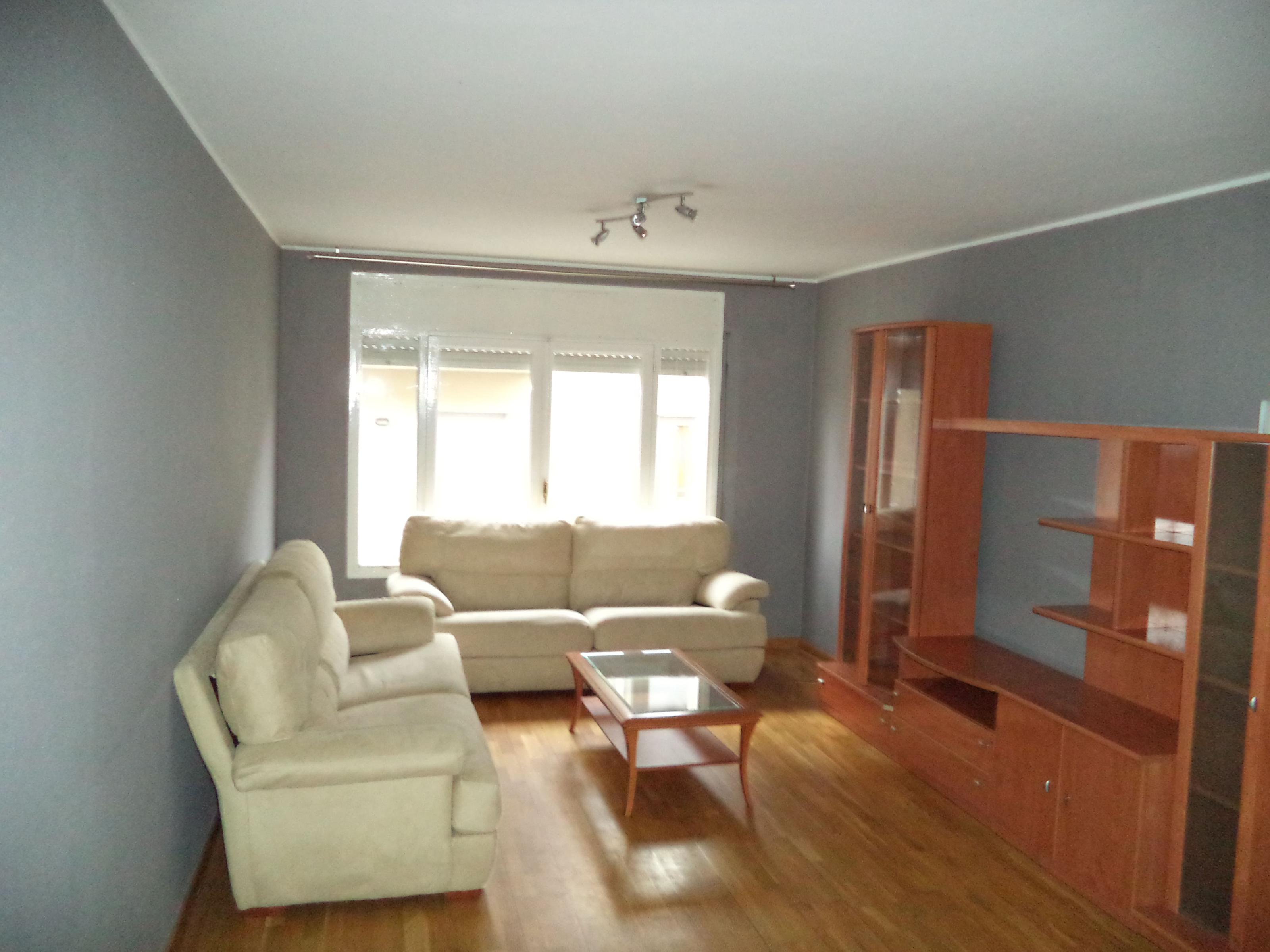 Imagen 1 Piso en venta en Girona /  Pis de 109 m² al costat de l´Institut Sobreques.