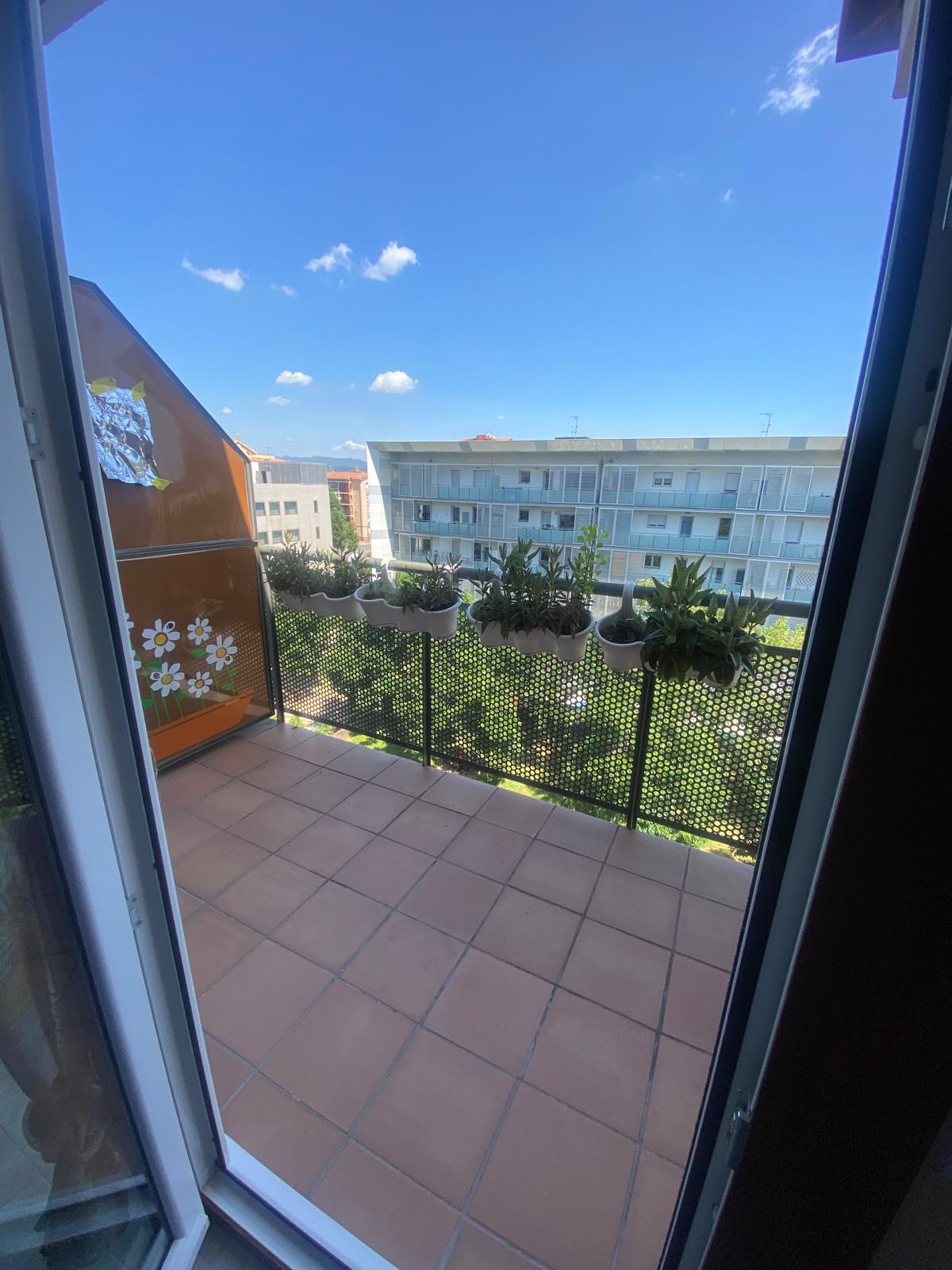 Imagen 3 Dúplex en venta en Girona / Dúplex de 96m2 al costat del Corte Ingles de Girona.