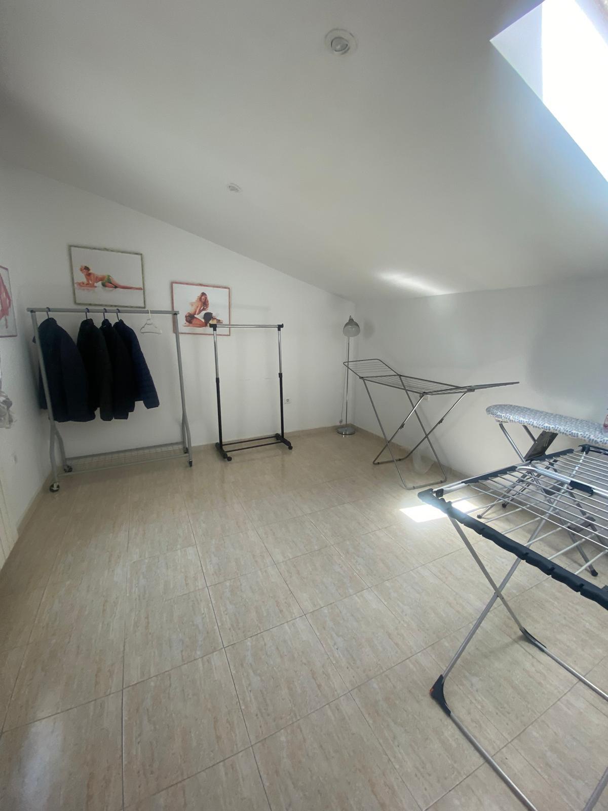 Imagen 11 Dúplex en venta en Girona / Dúplex de 96m2 al costat del Corte Ingles de Girona.