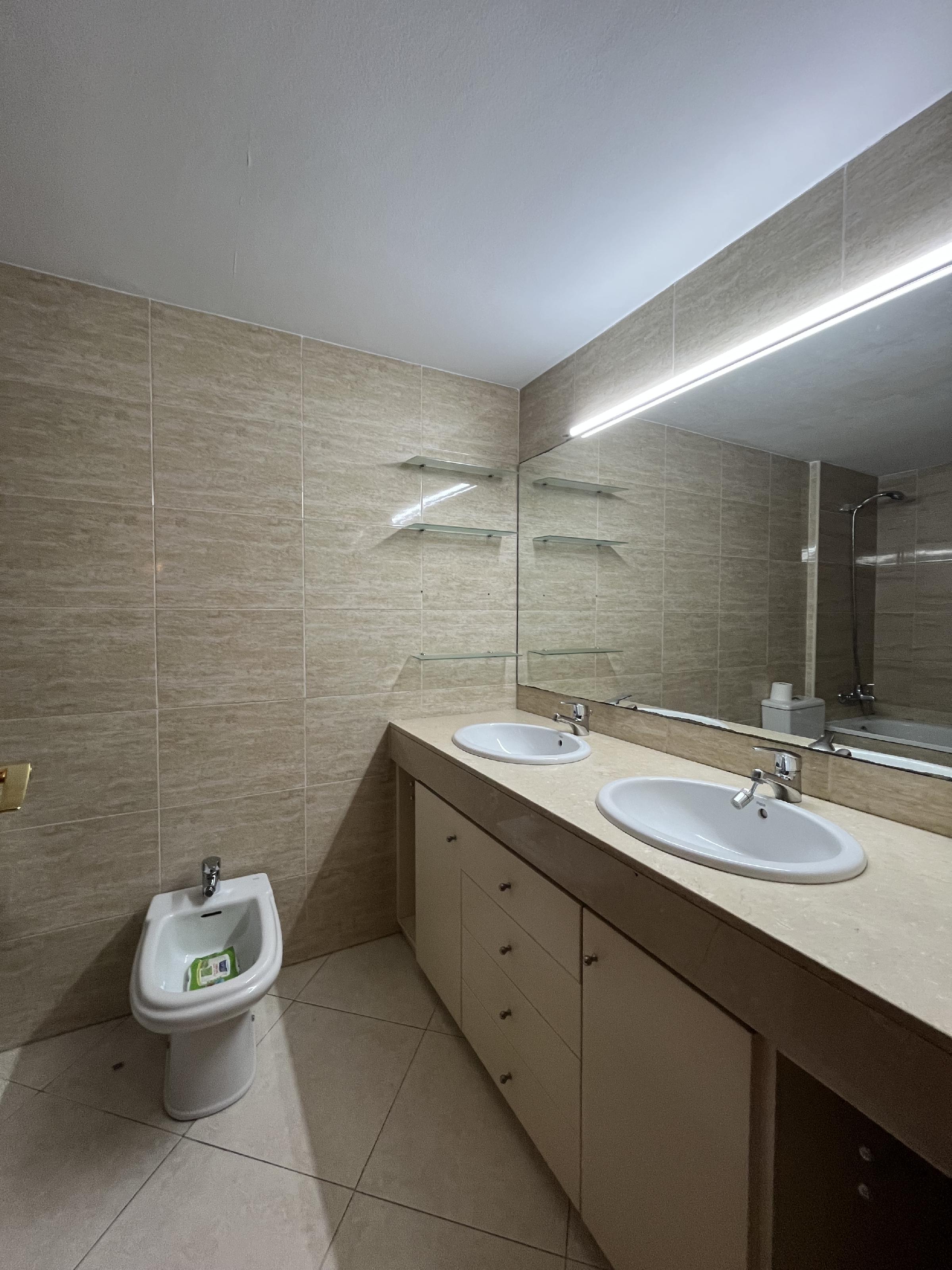 Imagen 12 Piso en venta en Girona / Pis de 122m2 construïts a Eixample Sud - Migdia