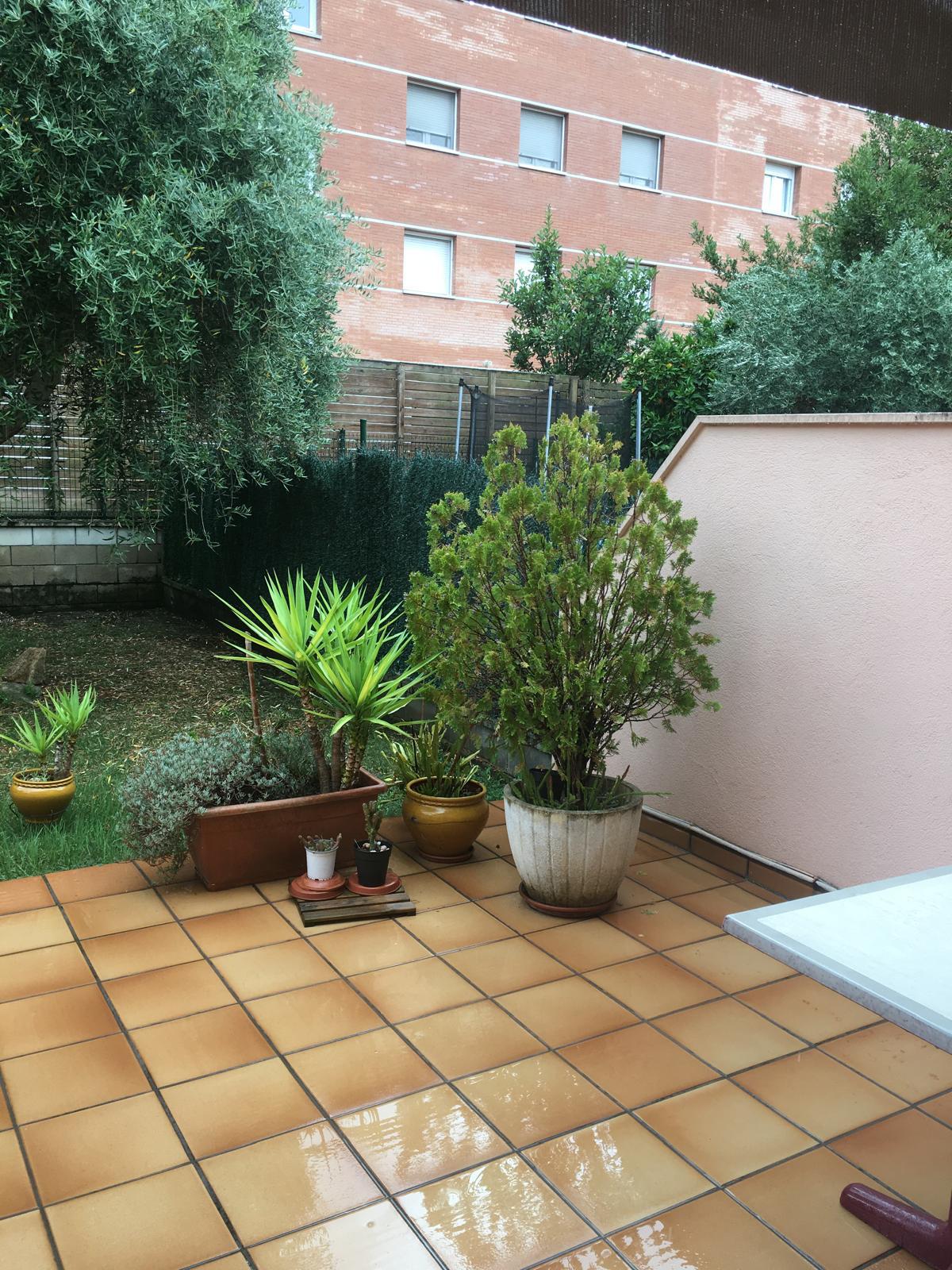 Imagen 4 Casa Adosada en venta en Girona / Chalet adosado de 265m2 al lado de Euses