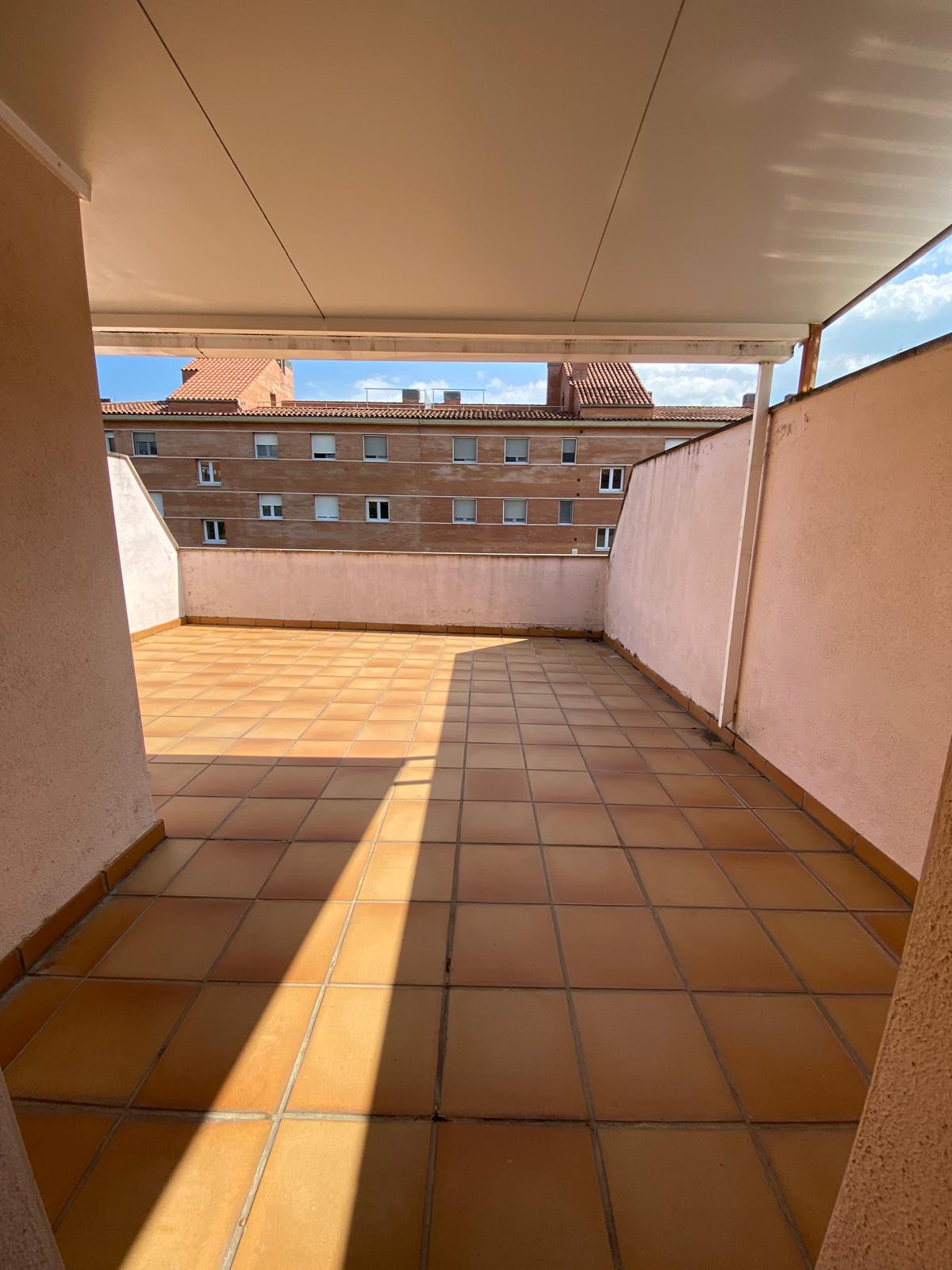 Imagen 43 Casa Adosada en venta en Girona / Chalet adosado de 265m2 al lado de Euses
