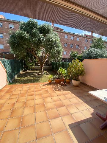 Imagen 1 Inmueble 295104 - Casa Adosada en venta en Girona / Chalet adosado de 265m2 al lado de Euses