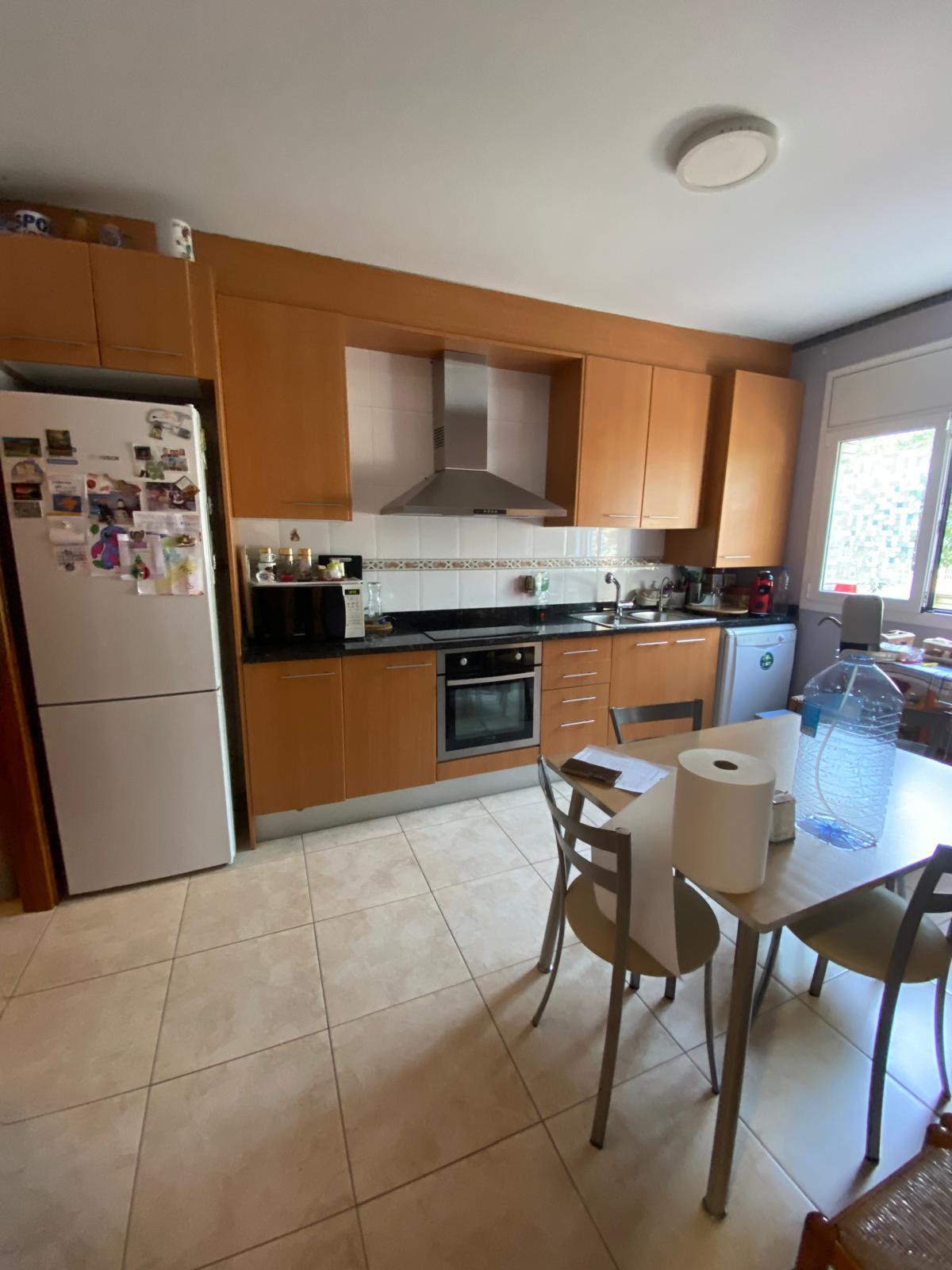 Imagen 15 Casa Adosada en venta en Girona / Chalet adosado de 265m2 al lado de Euses