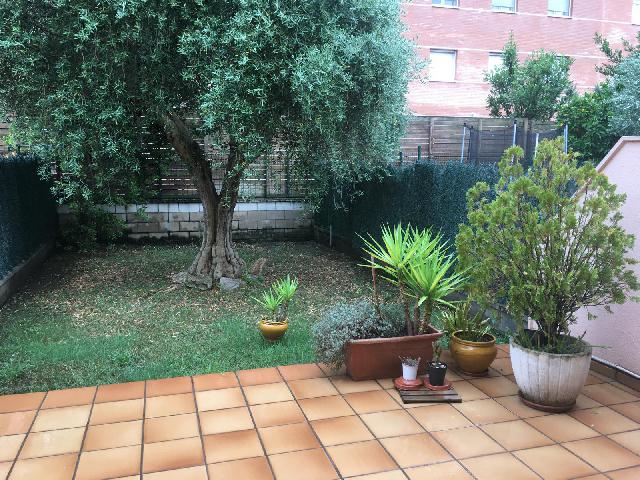 Imagen 2 Inmueble 295104 - Casa Adosada en venta en Girona / Chalet adosado de 265m2 al lado de Euses