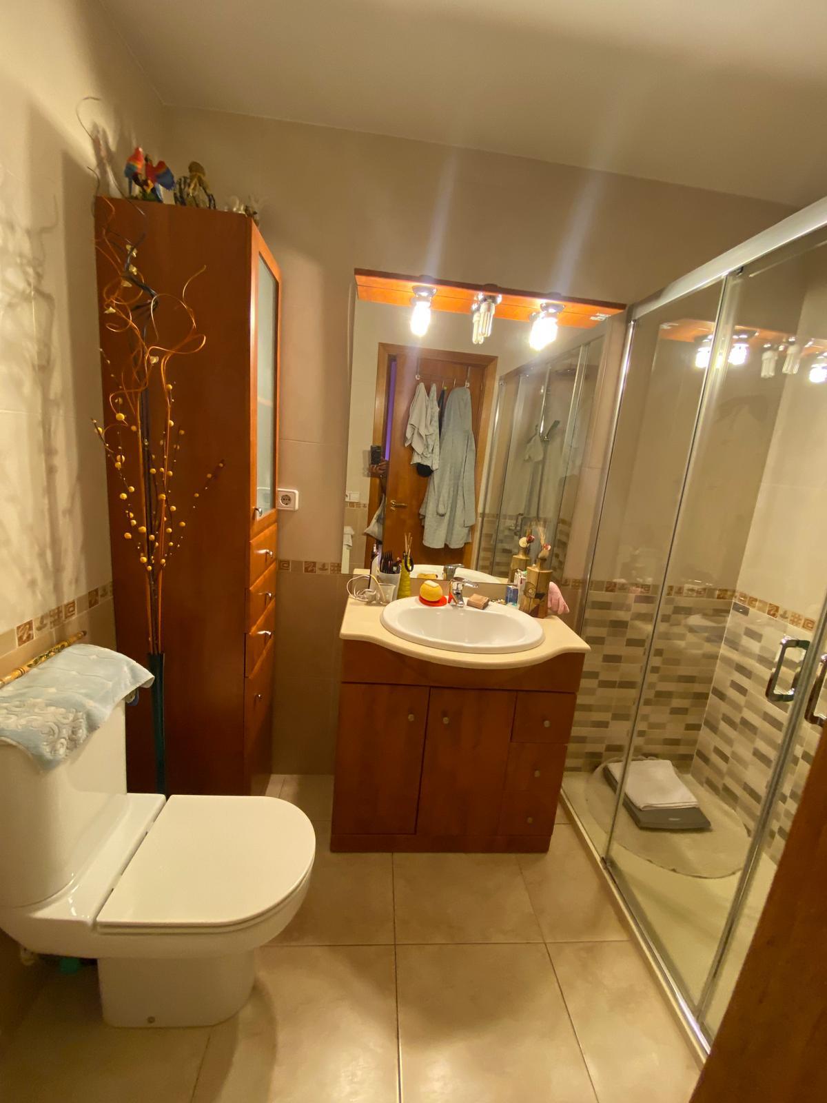 Imagen 33 Casa Adosada en venta en Girona / Chalet adosado de 265m2 al lado de Euses