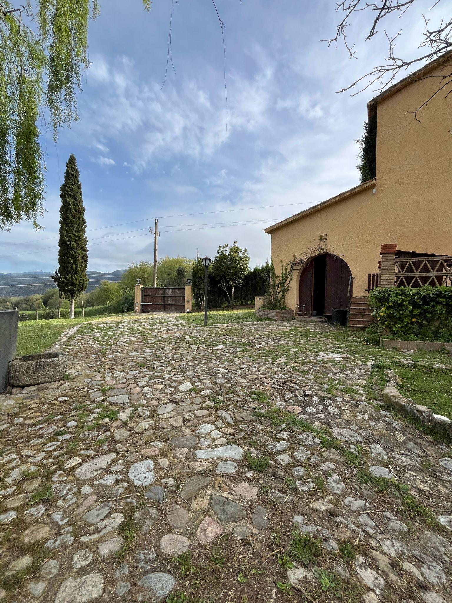 Imagen 3 Casa Rústica en venta en Bescanó / Masia restaurada de 201m2 a Vilanna Girona