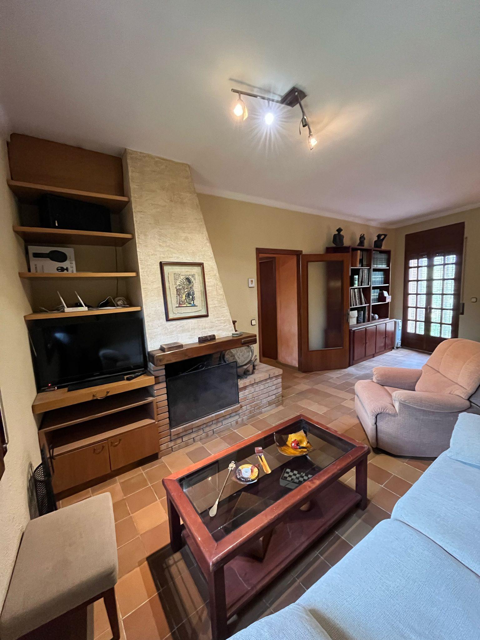 Imagen 11 Casa Rústica en venta en Bescanó / Masia restaurada de 201m2 a Vilanna Girona