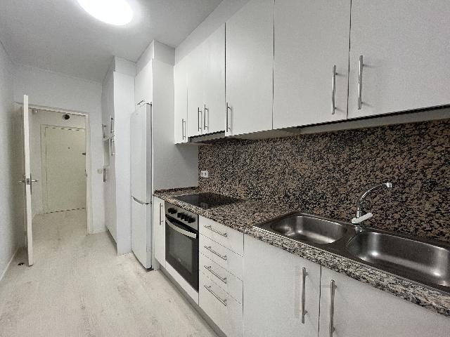 Imagen 8 Inmueble 296679 - Piso en venta en Girona / Pis de 105m2 al costat del Masmitjà. Amb parking.