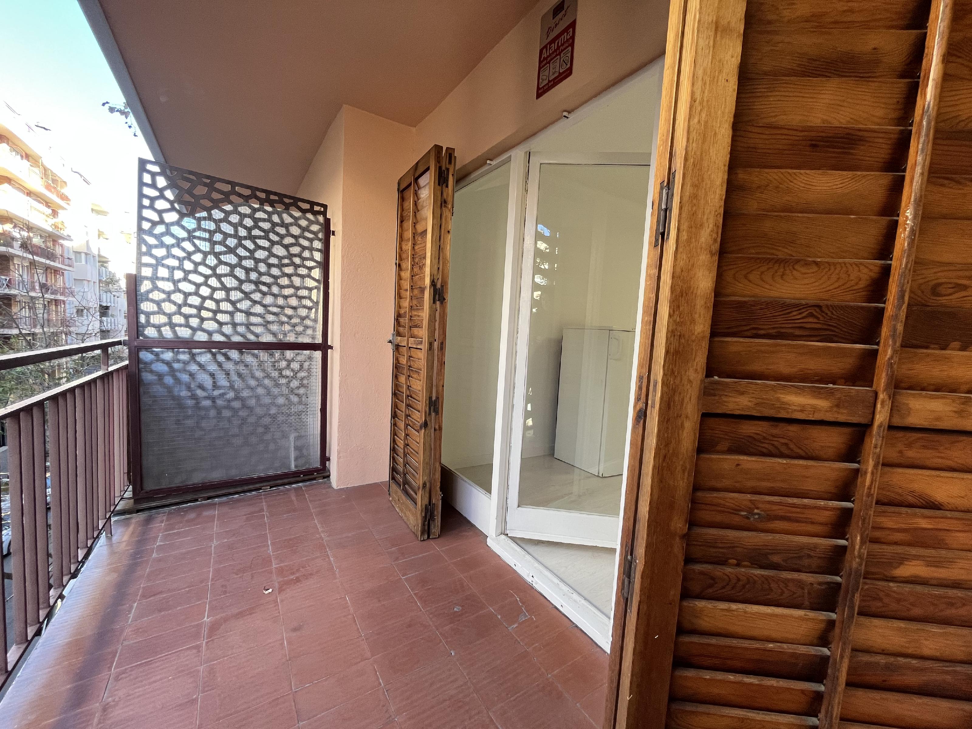 Imagen 3 Piso en venta en Girona / Pis de 105m2 al costat del Masmitjà. Amb parking.