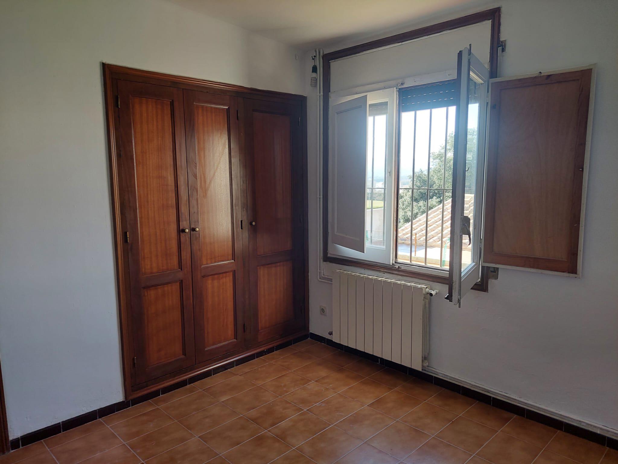 Imagen 1 Casa Aislada en alquiler en Bisbal D´empordà La / Casa independent de 188 m2 a La Bisbal...