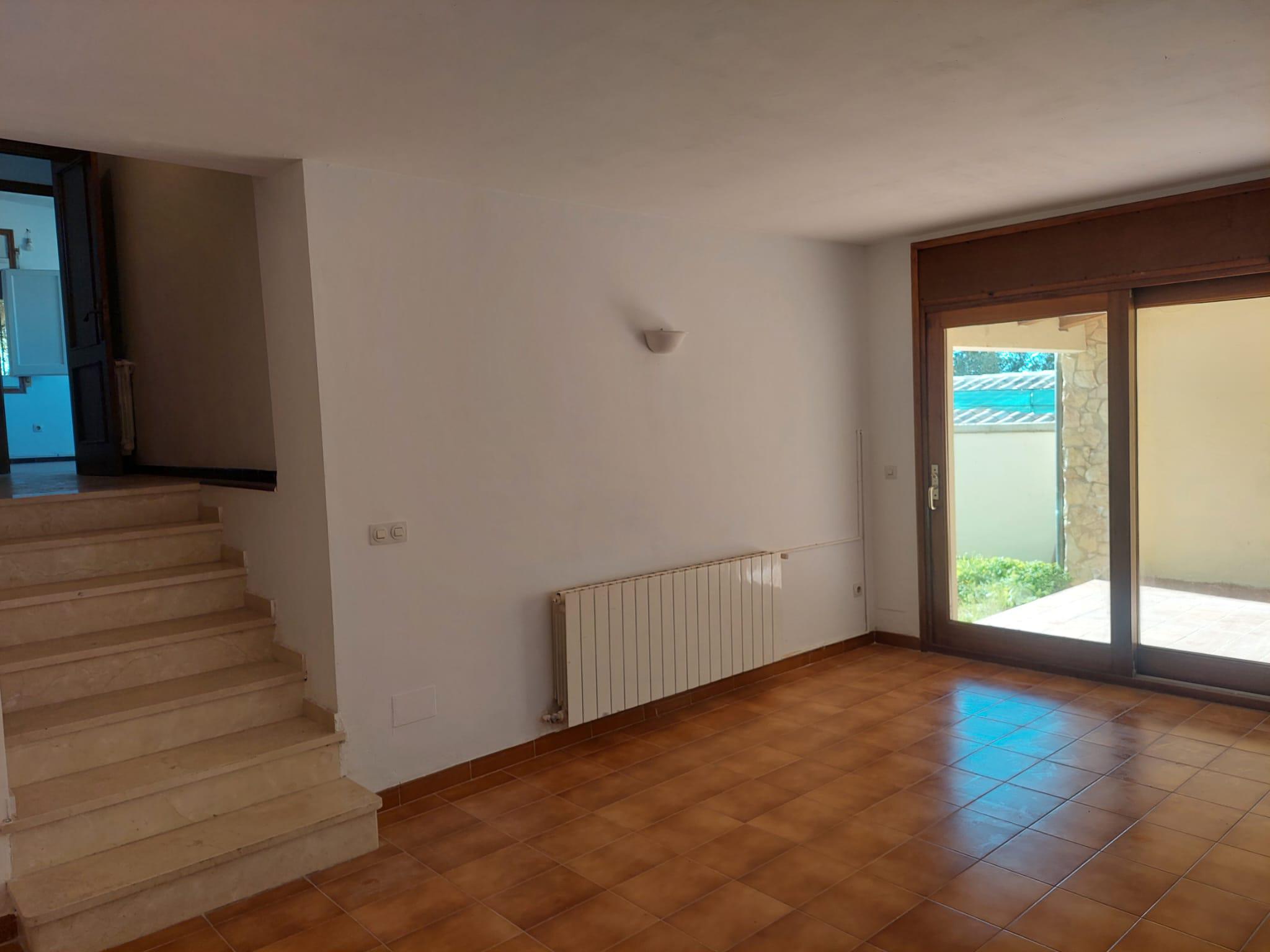 Imagen 1 Casa Aislada en venta en Bisbal D´empordà La / Casa independent de 188 m2 a La Bisbal D´...