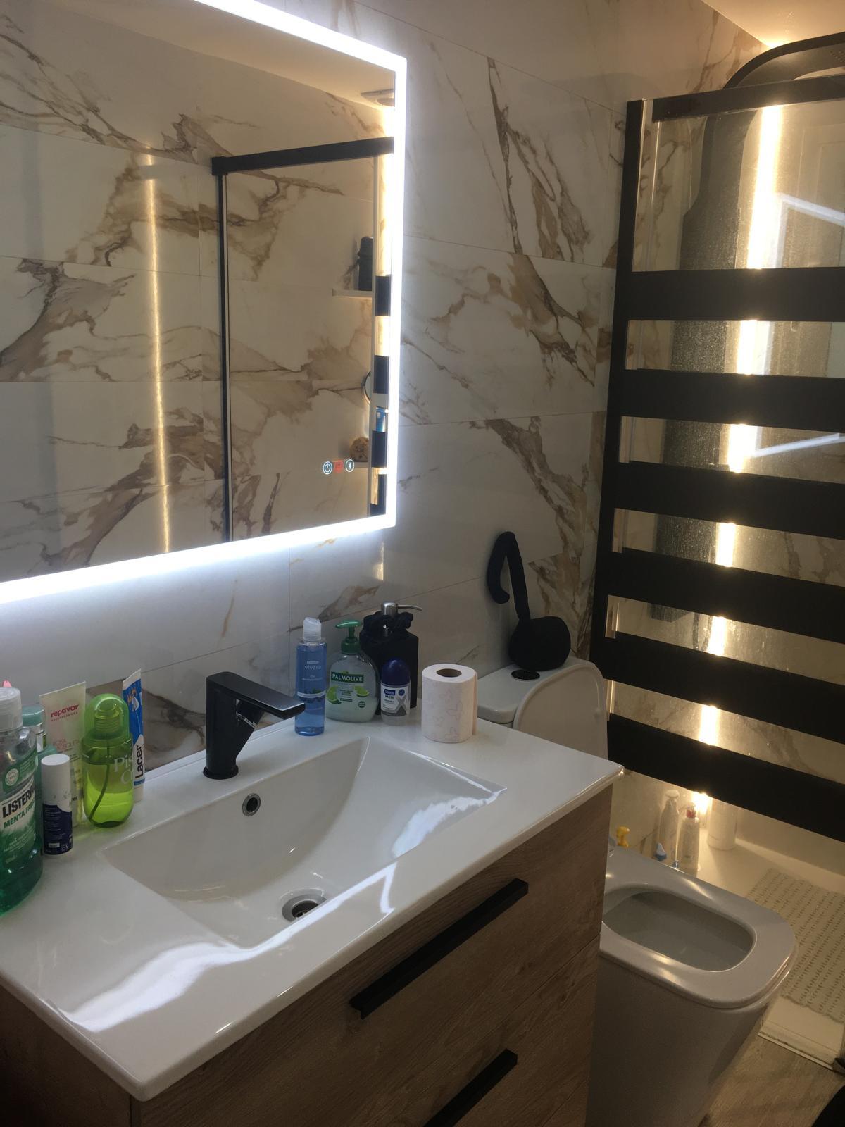 Imagen 16 Piso en venta en Salt / Fantàstic pis de 90m2 al costat de l´Eram de Salt