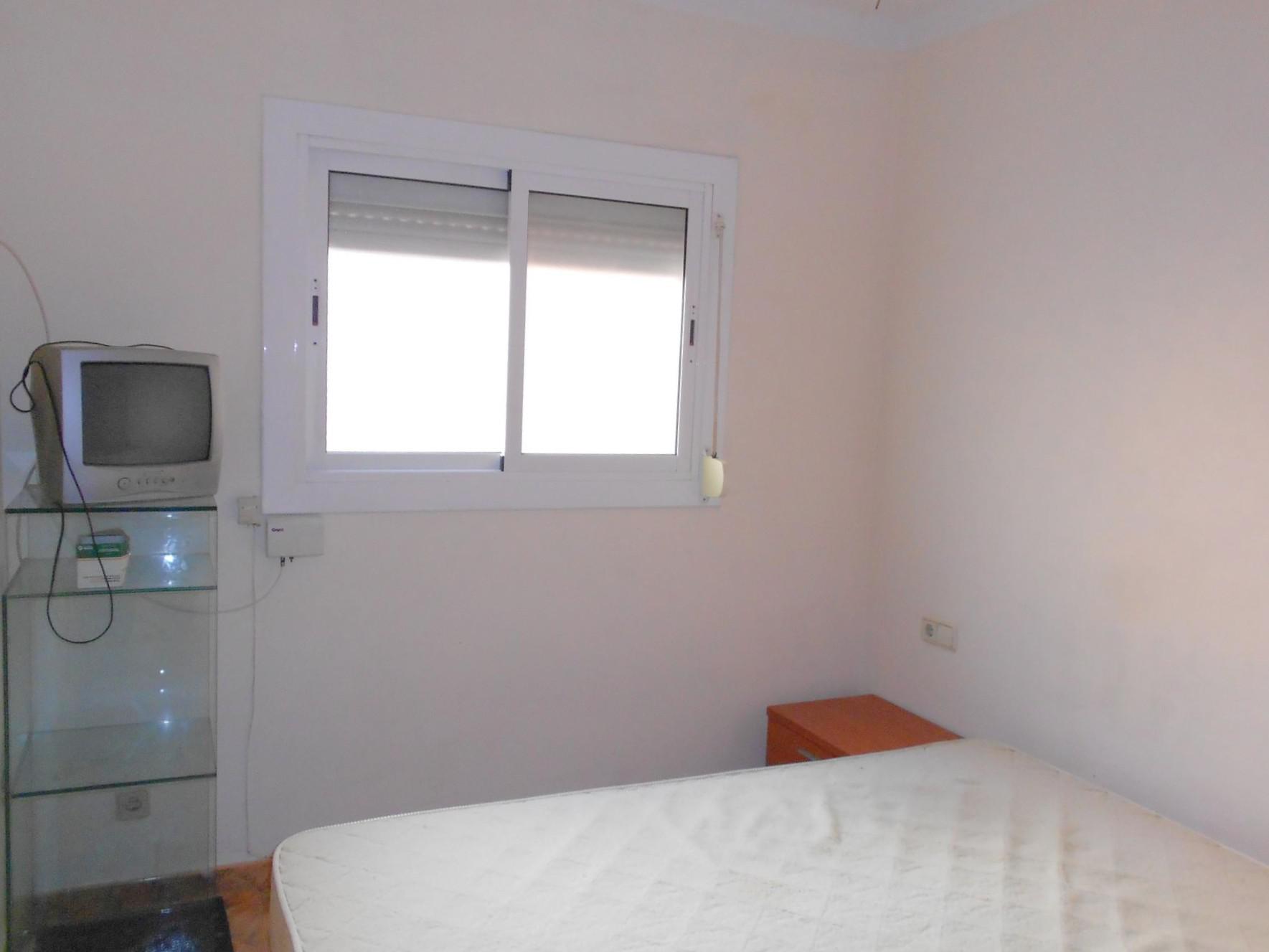 Imagen 4 Piso en venta en Hospitalet De Llobregat L´ / Junto Avda. torrente Gornal