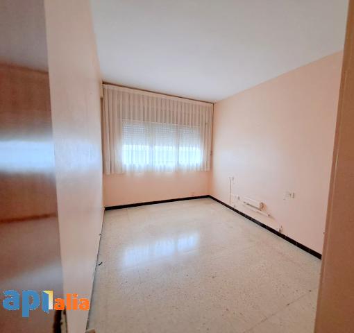 Imagen 8 Inmueble 296382 - Piso en venta en Esplugues De Llobregat / Junto La Mallola