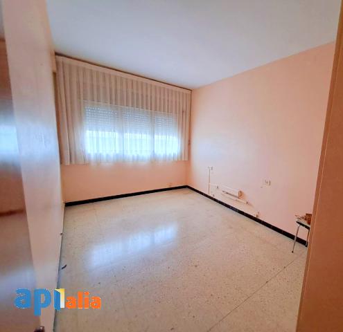 Imagen 10 Inmueble 296382 - Piso en venta en Esplugues De Llobregat / Junto La Mallola