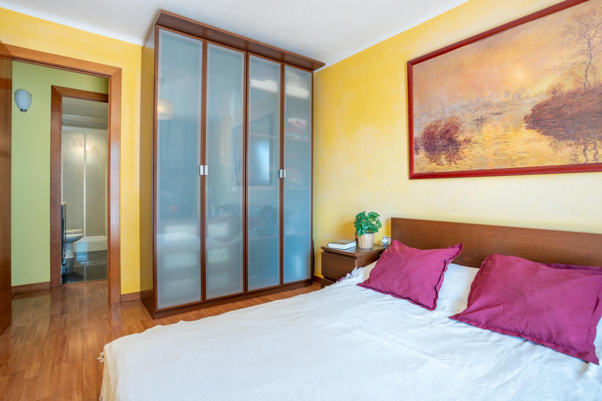 Imagen 14 Piso en venta en Hospitalet De Llobregat L´ / Junto metro L1 Can Serra