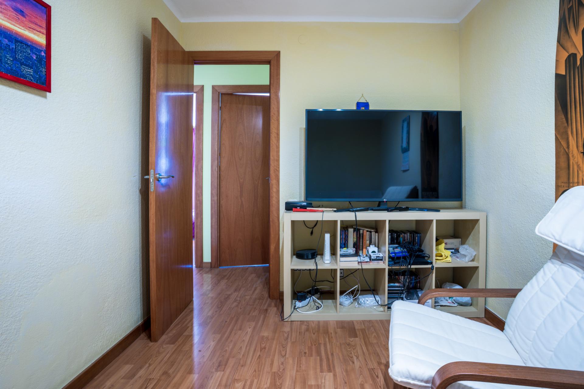 Imagen 24 Piso en venta en Hospitalet De Llobregat L´ / Junto metro L1 Can Serra