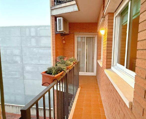 Imagen 8 Inmueble 299220 - Piso en venta en Cornellà De Llobregat / Junto Can Mercader