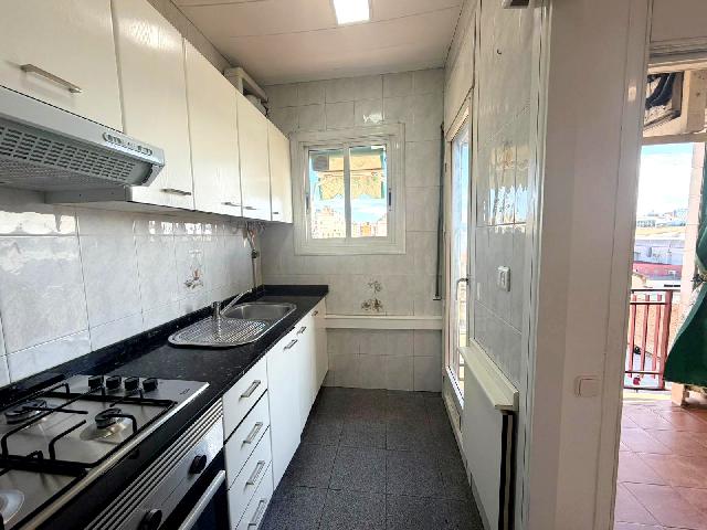 Imagen 14 Inmueble 300350 - Piso en venta en Hospitalet De Llobregat (L´) / Junto Rambla Just Oliveras