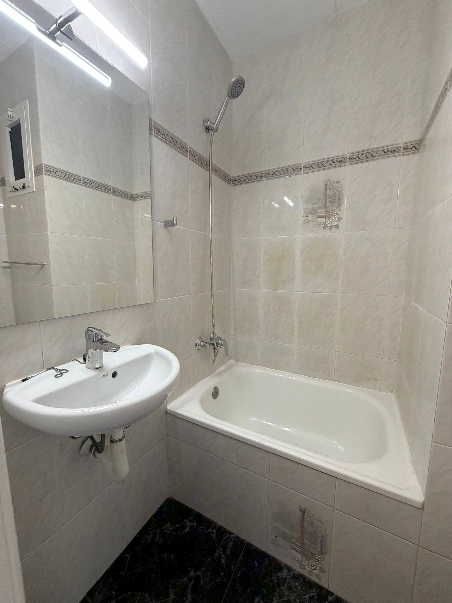 Imagen 17 Piso en venta en Hospitalet De Llobregat L´ / Junto Rambla Just Oliveras