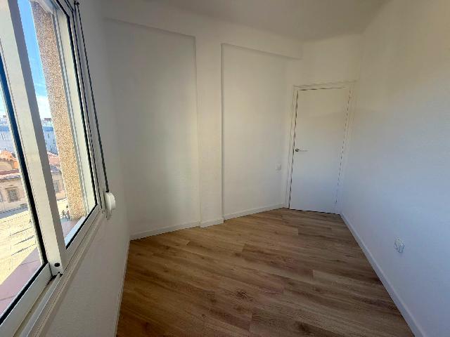 Imagen 24 Inmueble 300350 - Piso en venta en Hospitalet De Llobregat (L´) / Junto Rambla Just Oliveras