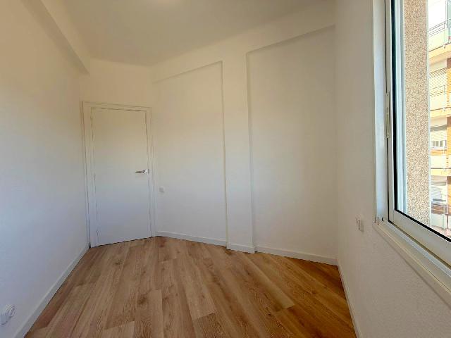 Imagen 25 Inmueble 300350 - Piso en venta en Hospitalet De Llobregat (L´) / Junto Rambla Just Oliveras