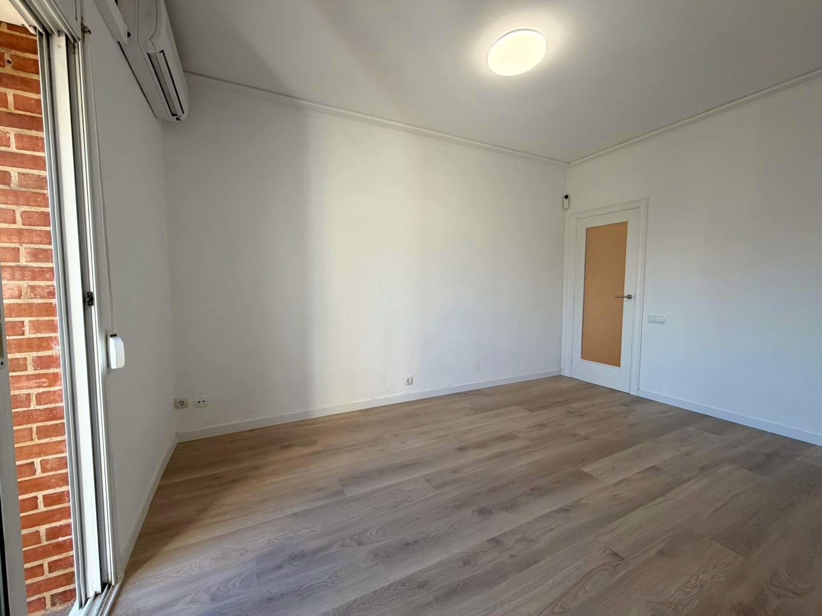 Imagen 10 Piso en venta en Hospitalet De Llobregat L´ / Junto Rambla Just Oliveras