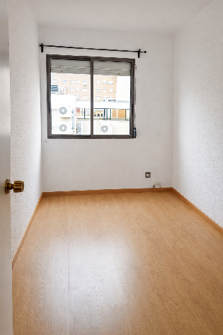 Imagen 7 Inmueble 300664 - Piso en venta en Hospitalet De Llobregat (L´) / Junto Calle Aprestadora