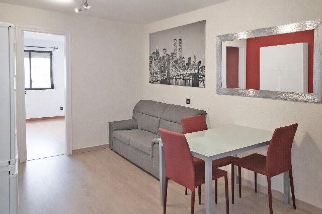 Imagen 3 Inmueble 300664 - Piso en venta en Hospitalet De Llobregat (L´) / Junto Calle Aprestadora