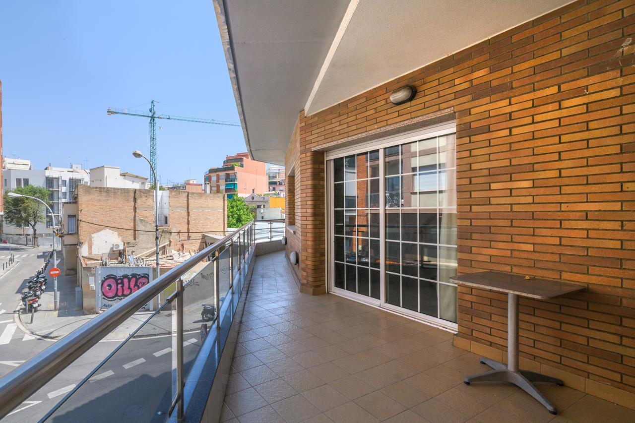 Imagen 3 Piso en venta en Hospitalet De Llobregat L´ / Junto Rambla Just Oliveras